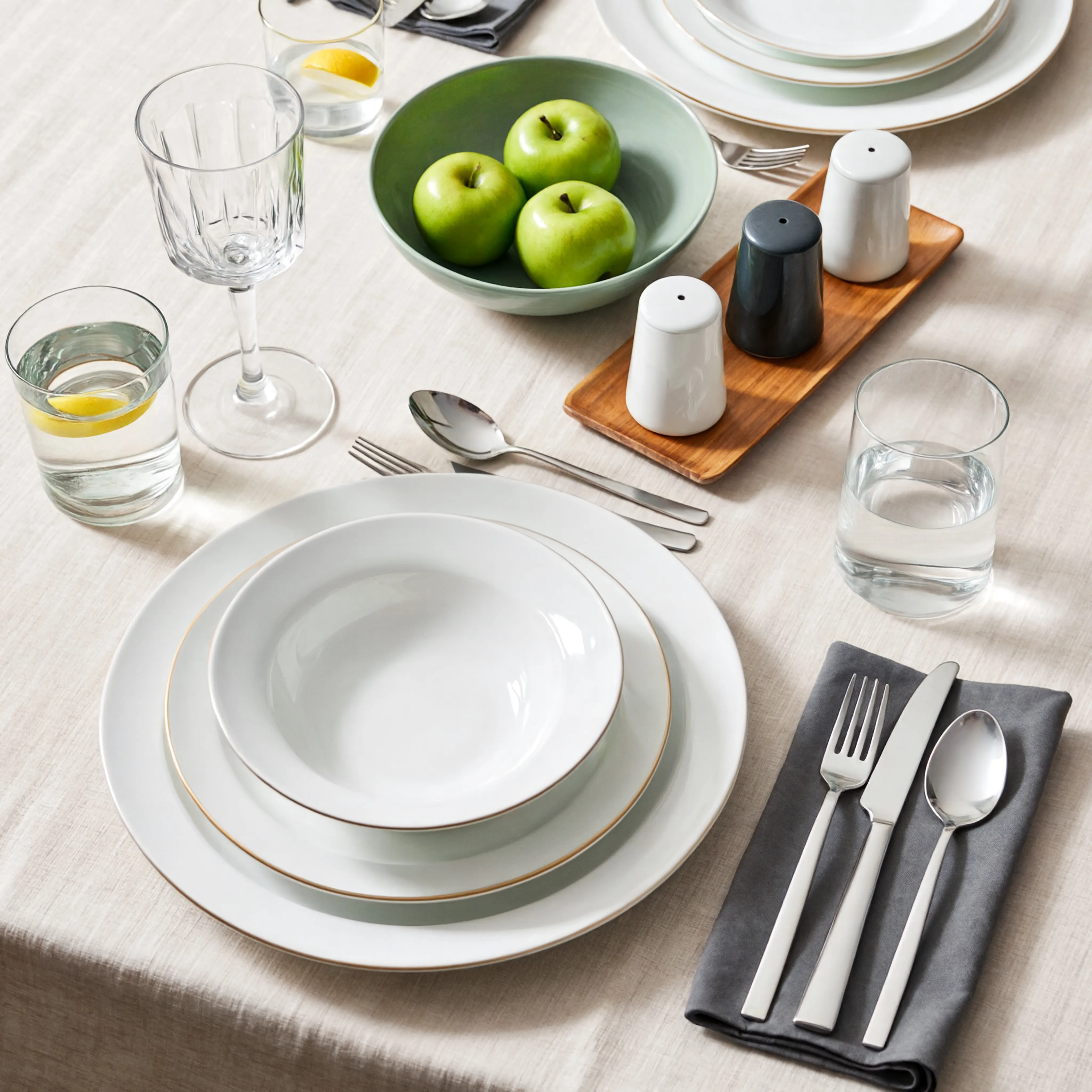 Dining & Serveware